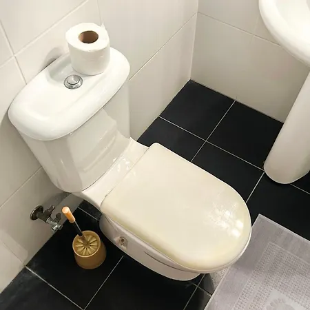 1 Bedroom 1330 Apartment