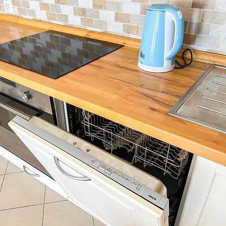 1 Bedroom 1330 Durres