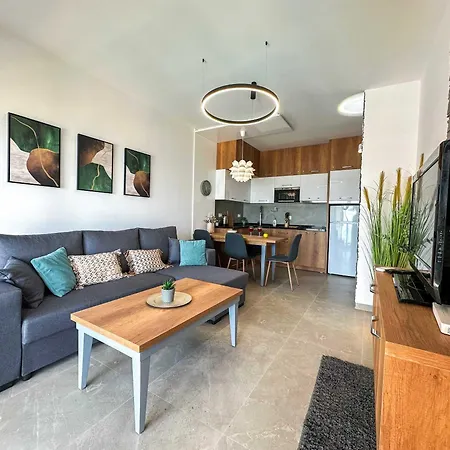 1 Bedroom 1330 *